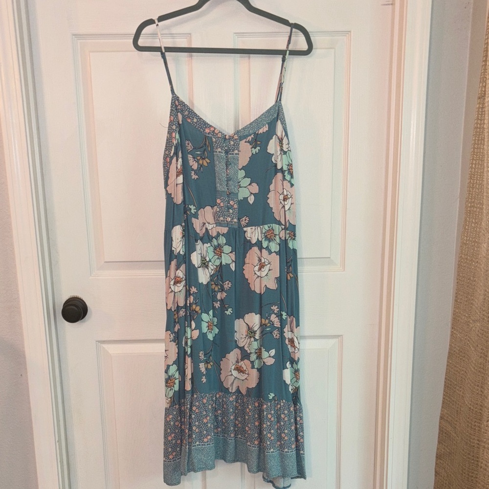 Wonderly Blue Floral Midi Dress